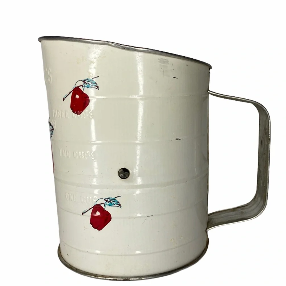 Leigh Bromwell’s Flour Sifter Vintage Apple 3 Cup Farmhouse Country Kitchen